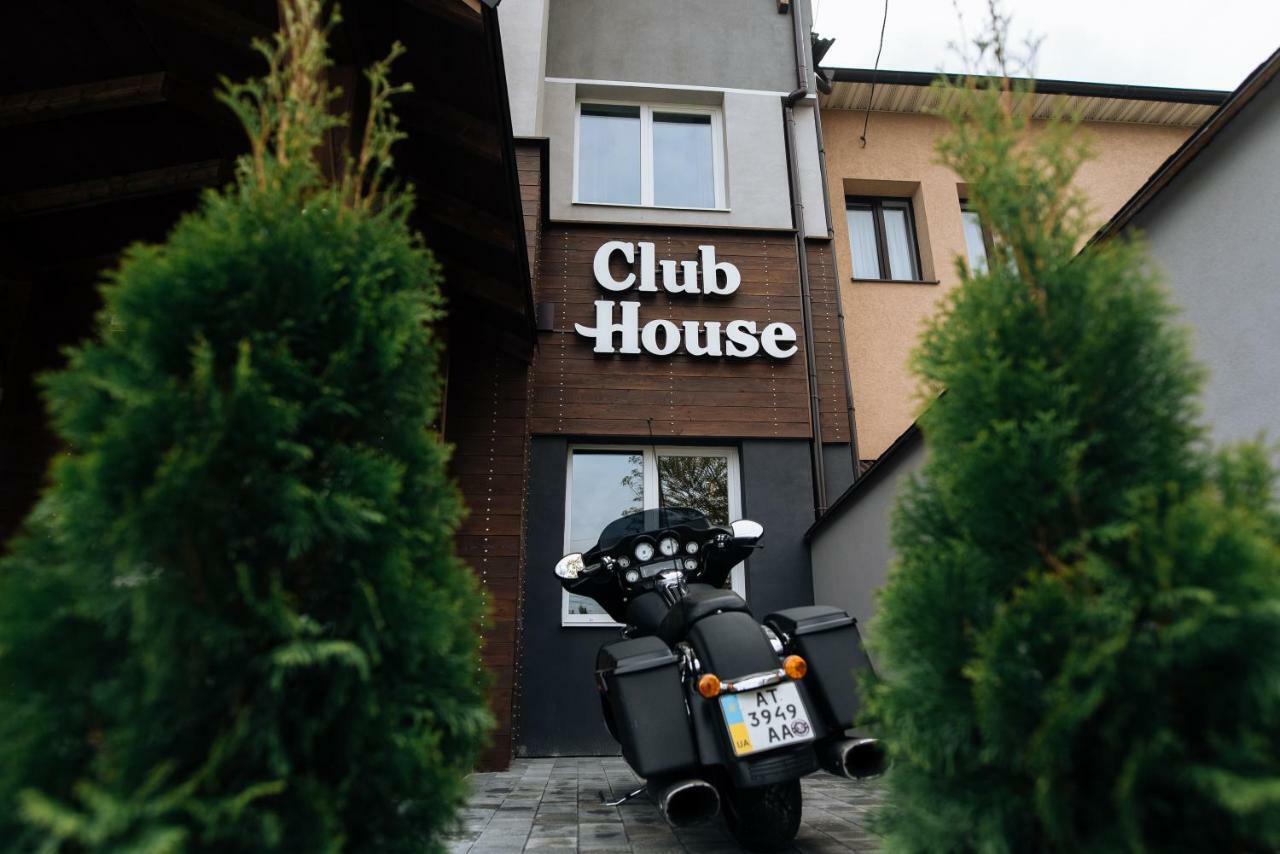 Clubhouse Hotell Ivano-Frankivsk Exteriör bild