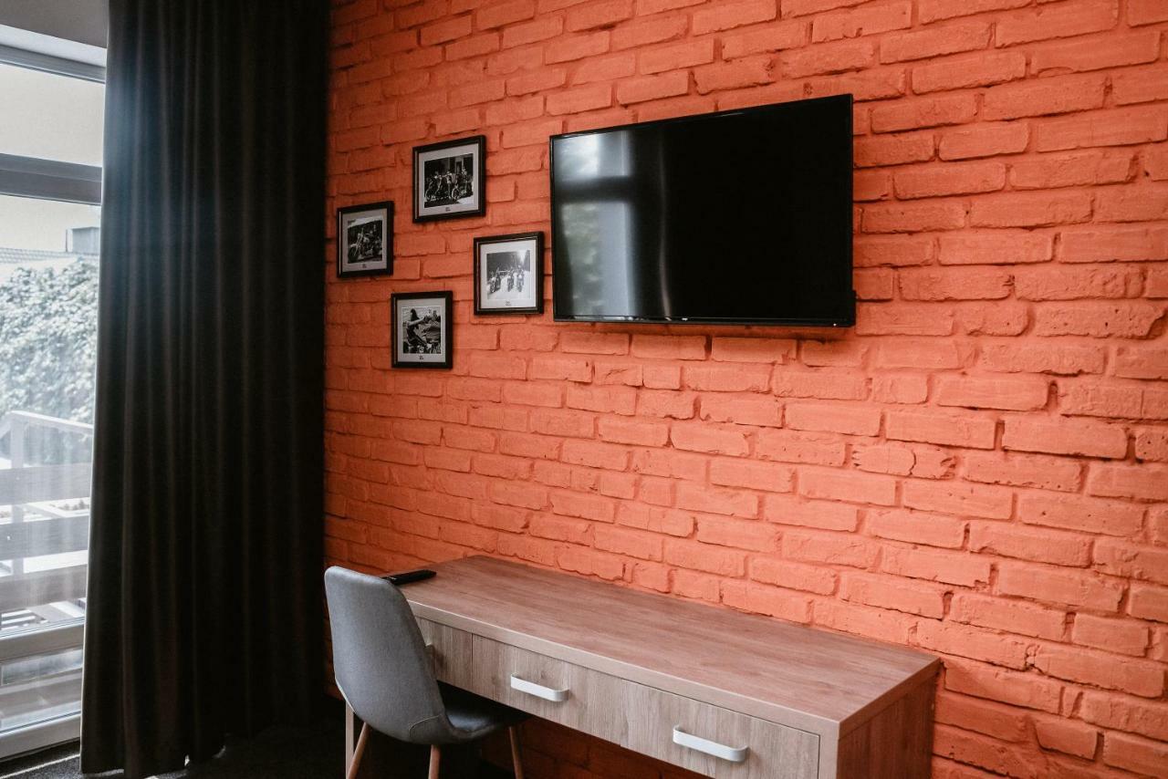 Clubhouse Hotell Ivano-Frankivsk Exteriör bild